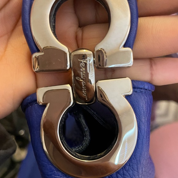 Blue Ferragamo bag - Picture 4 of 4